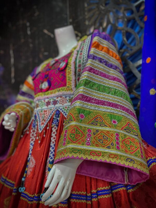 Gande Afghani – Traditional Afghan Elegance 9 - Image 4