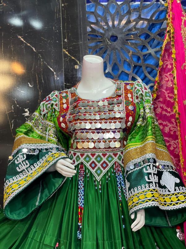 Gande Afghani – Traditional Afghan Elegance 3 - Image 3