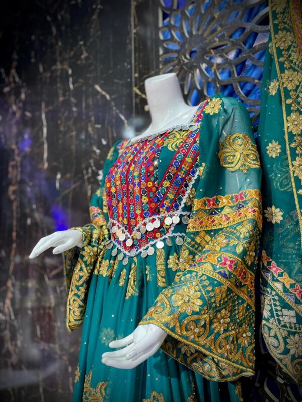 Handwoven Harmony: Afghan Green Collection - Image 2