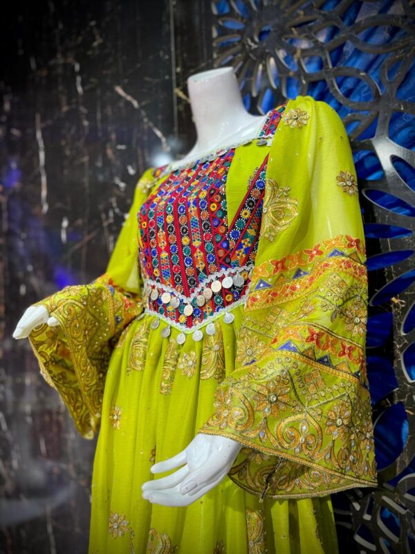 Emerald Grace: Handcrafted Light Green Afghani Gand with Golden Zari - Image 3