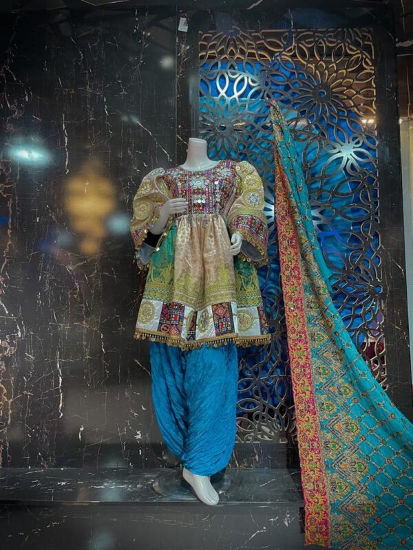Gande Afghani – Traditional Afghan Elegance 24