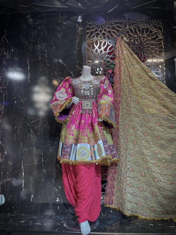 Gande Afghani – Traditional Afghan Elegance 23