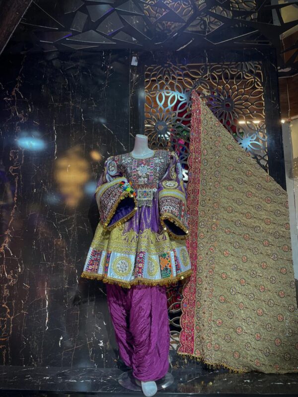Gande Afghani – Traditional Afghan Elegance 56